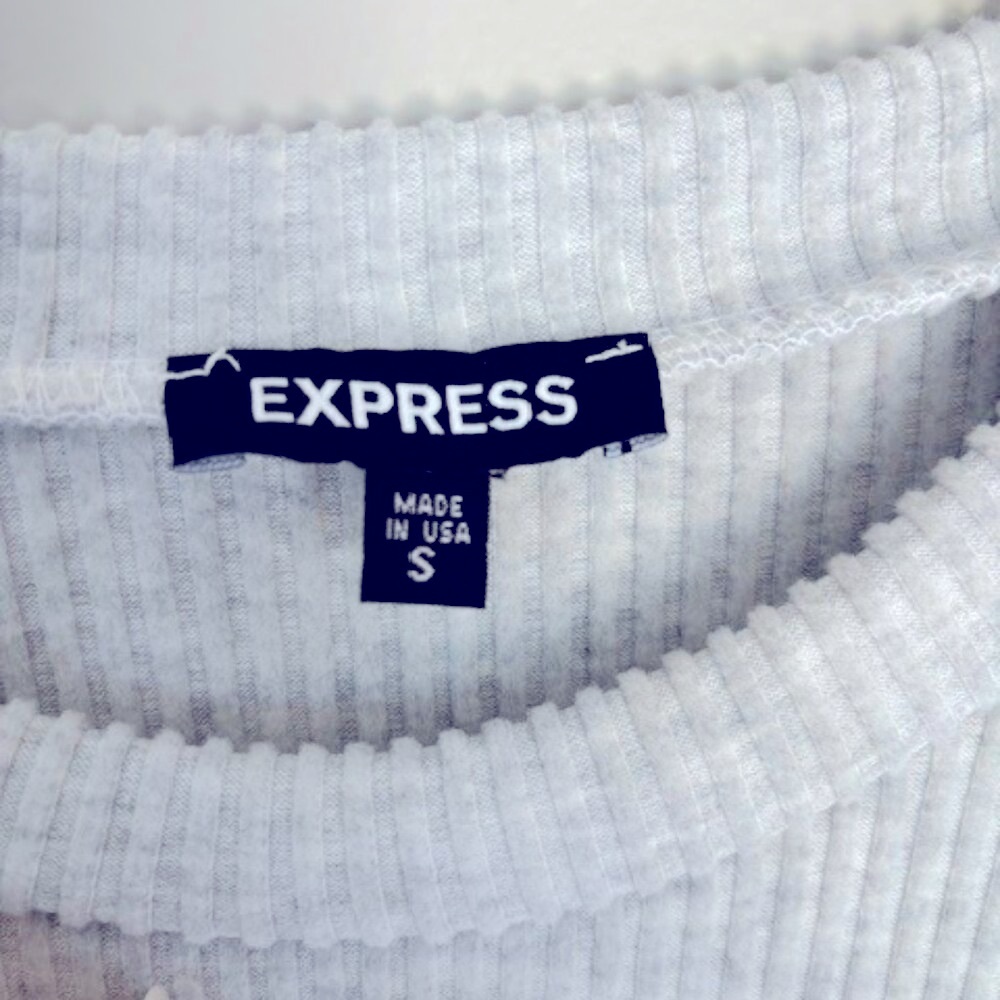 NWOT Express light gray long sleeve crew neck sweater- size S - Picture 4 of 4
